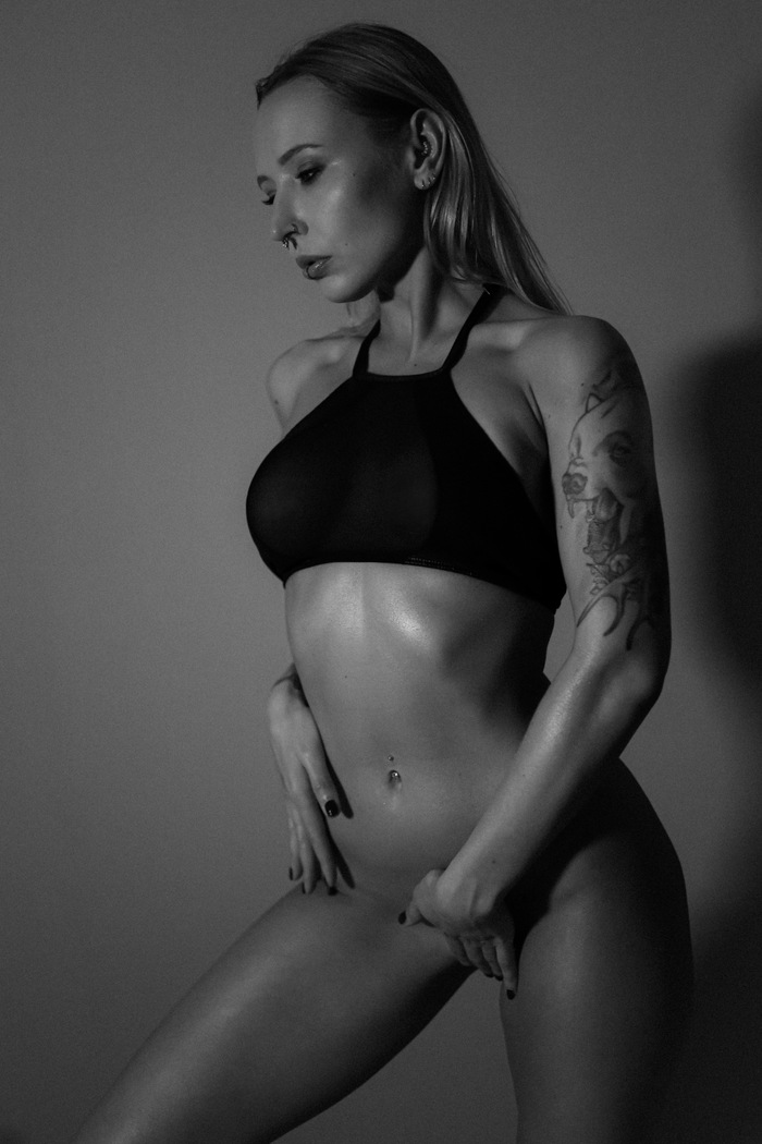 Black and White Body Aesthetics *-* - 18+, My, Girls, Erotic, Body, Homemade, Black and white, Girl with tattoo, Piercing, Longpost, NSFW