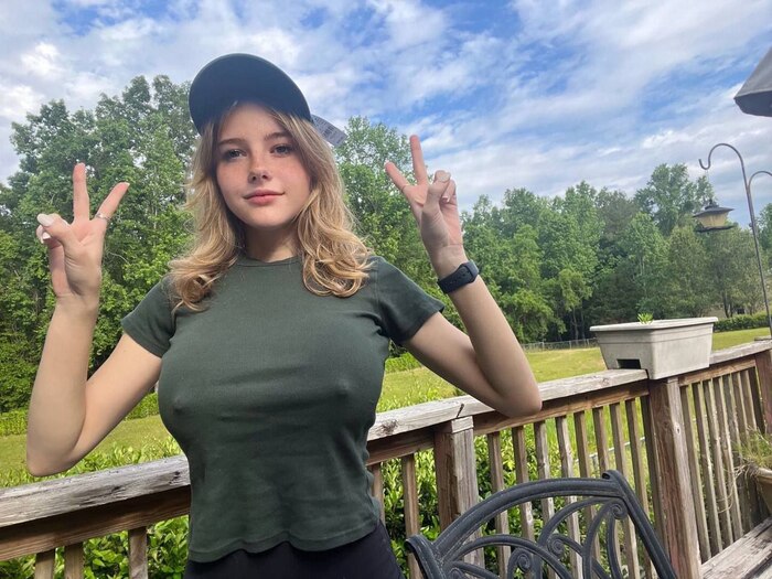 Hello - 18+, Girls, beauty, Nipples, Without underwear, T-shirt, Erotic, NSFW