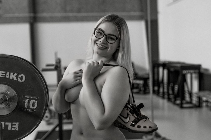 Photo: Czech weightlifters fight prejudice with candid shots - NSFW, Czech, The calendar, Sport, Barbell, Girls, The photo, Body, Figure, Black and white photo, Longpost