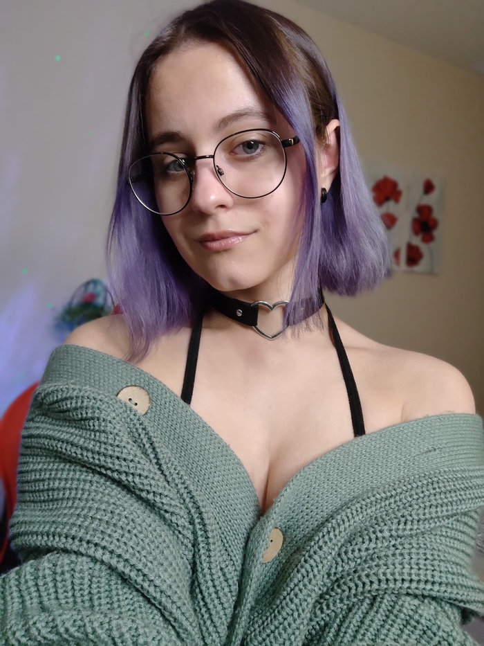 Another boring Sunday... - NSFW, My, Colorful hair, Choker, Girl in glasses, The photo